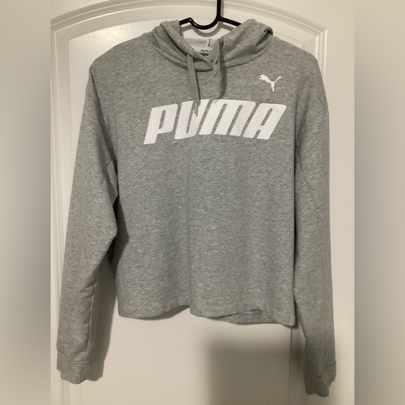 Puma Tops - Women’s Puma Cropped Hoodie